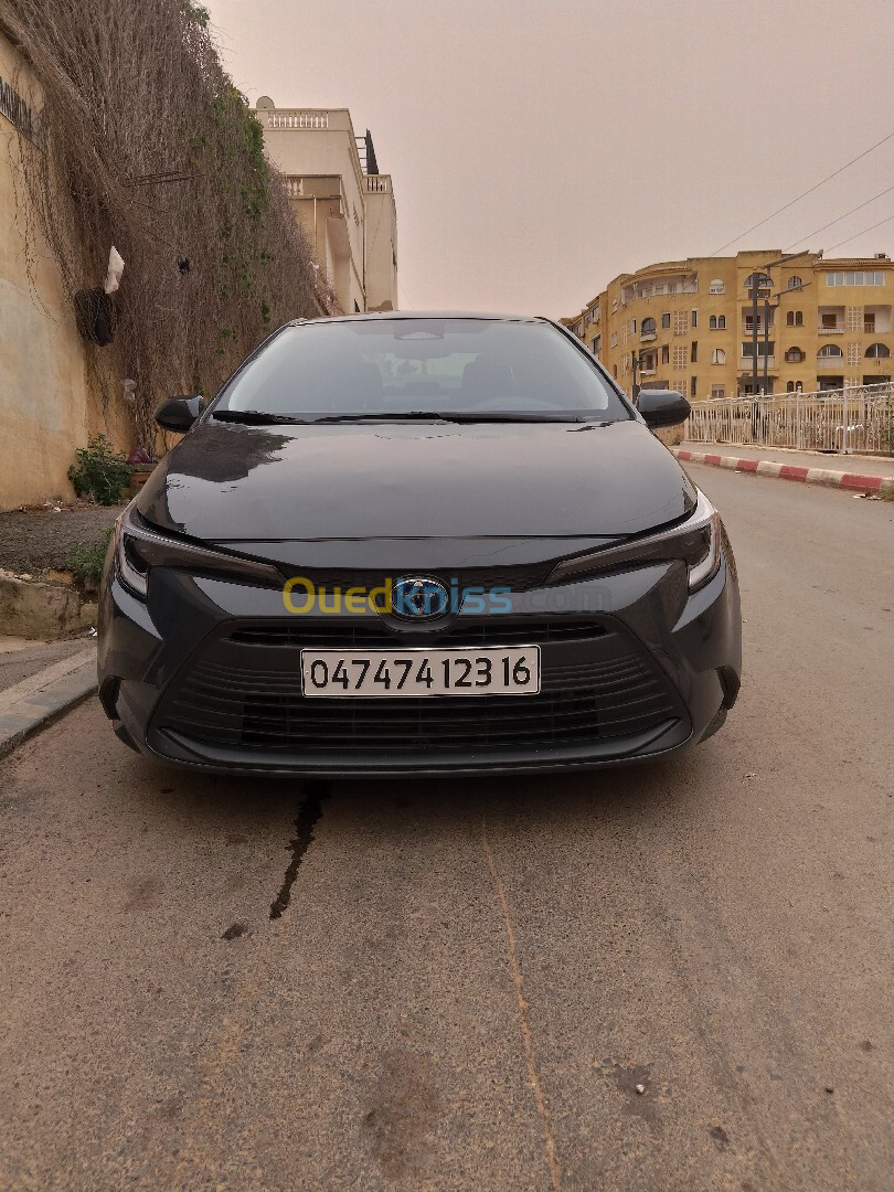 Toyota Corolla hybrid 2023 LE