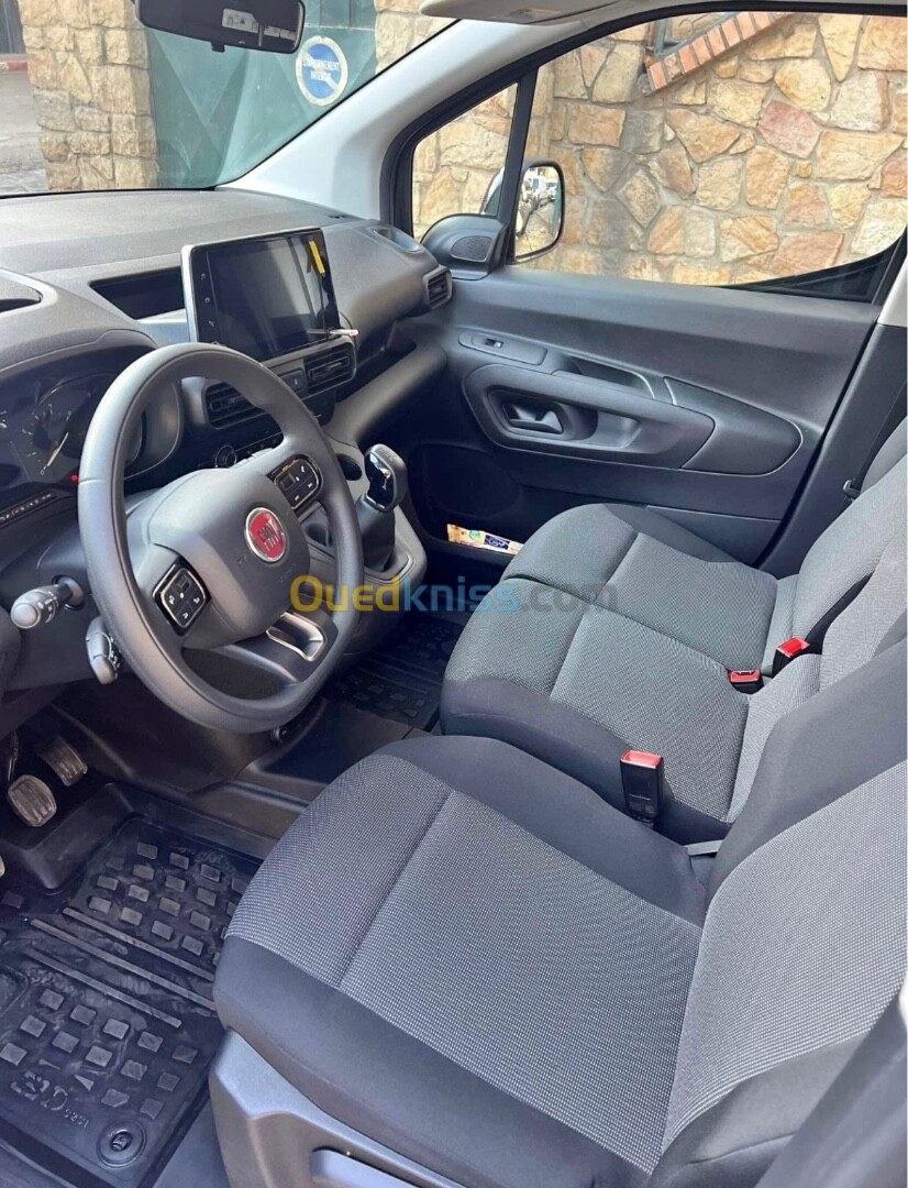 Fiat Professional Doblo 2024 italien