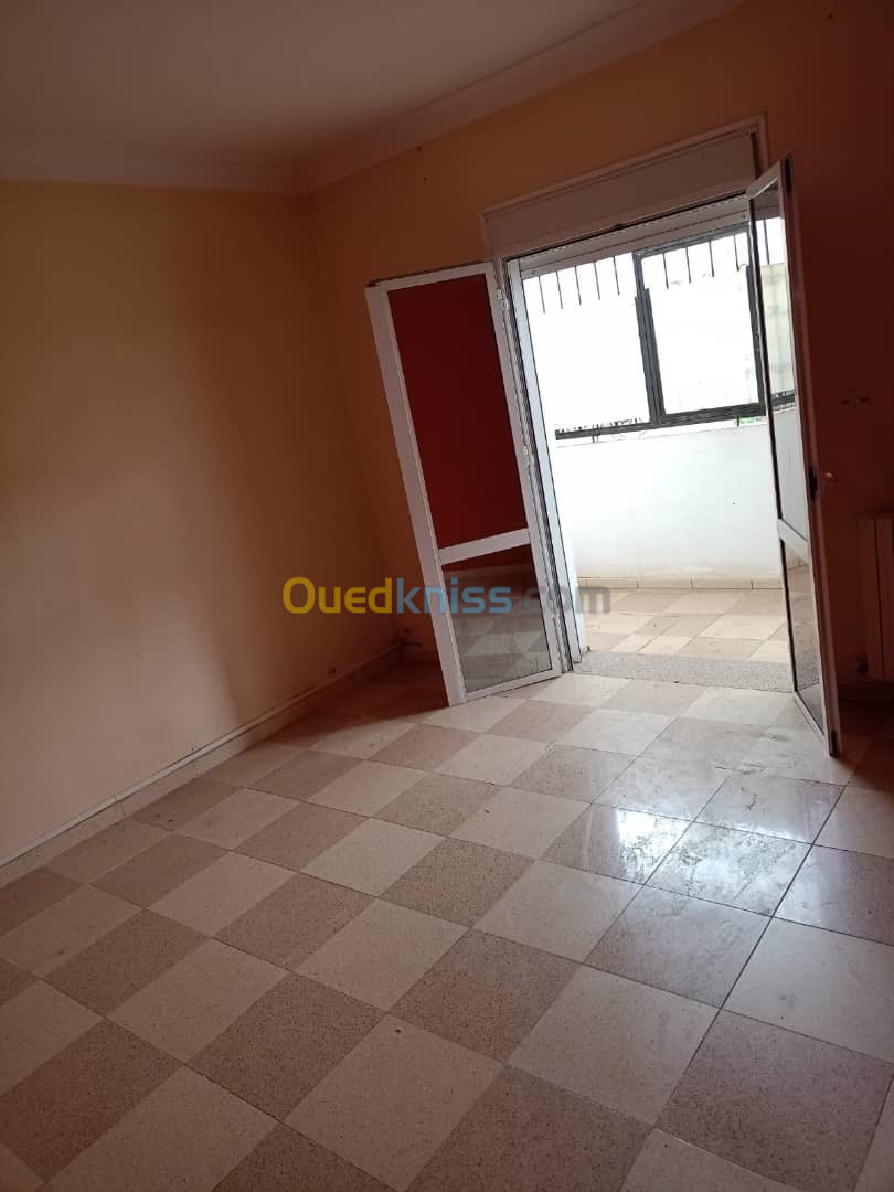 Location Appartement F3 Alger Douera