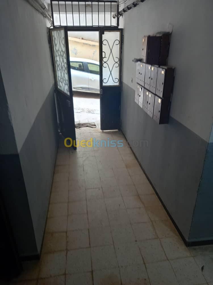 Location Appartement F3 Alger Ain naadja