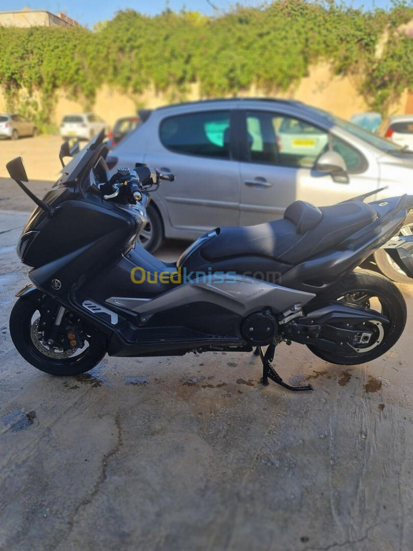 Yamaha Tmax Iron 2 2015