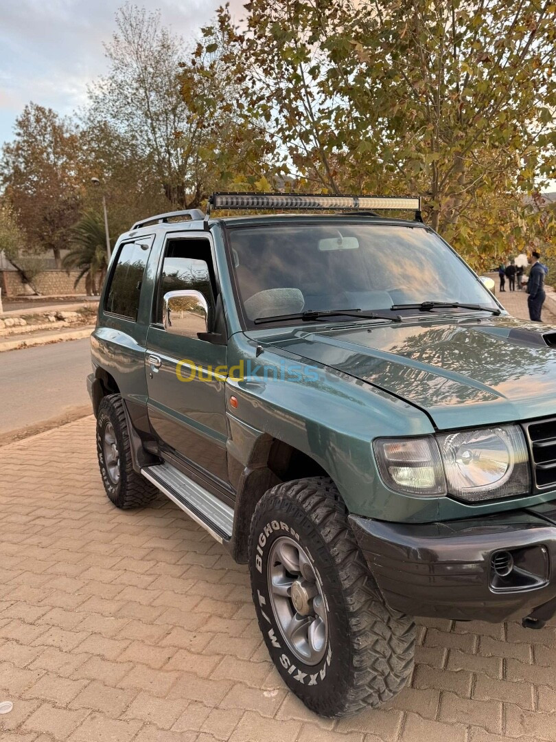 Mitsubishi Pajero Court 1999 