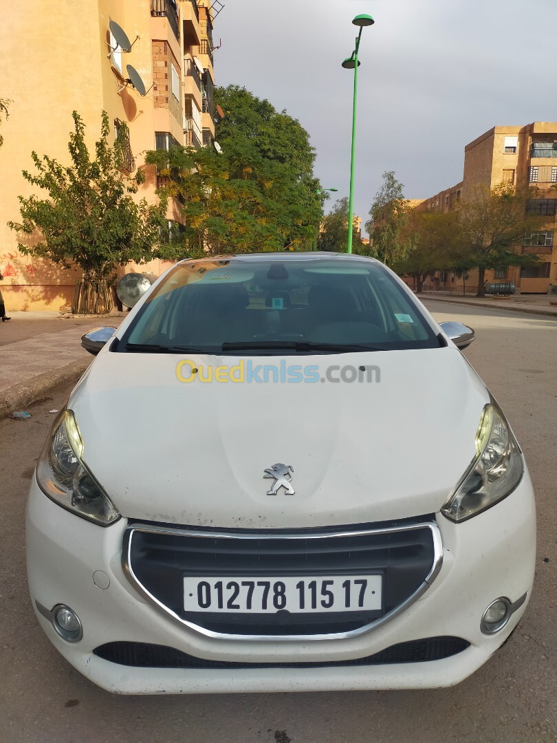 Peugeot 208 2015 Allure