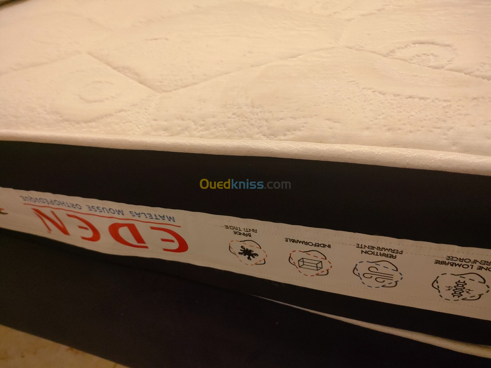 Matelas EDEN ETAT 9,5/10 JDID