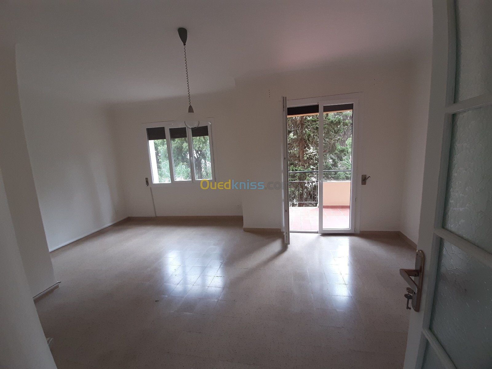 Location Appartement F3 Alger Hydra