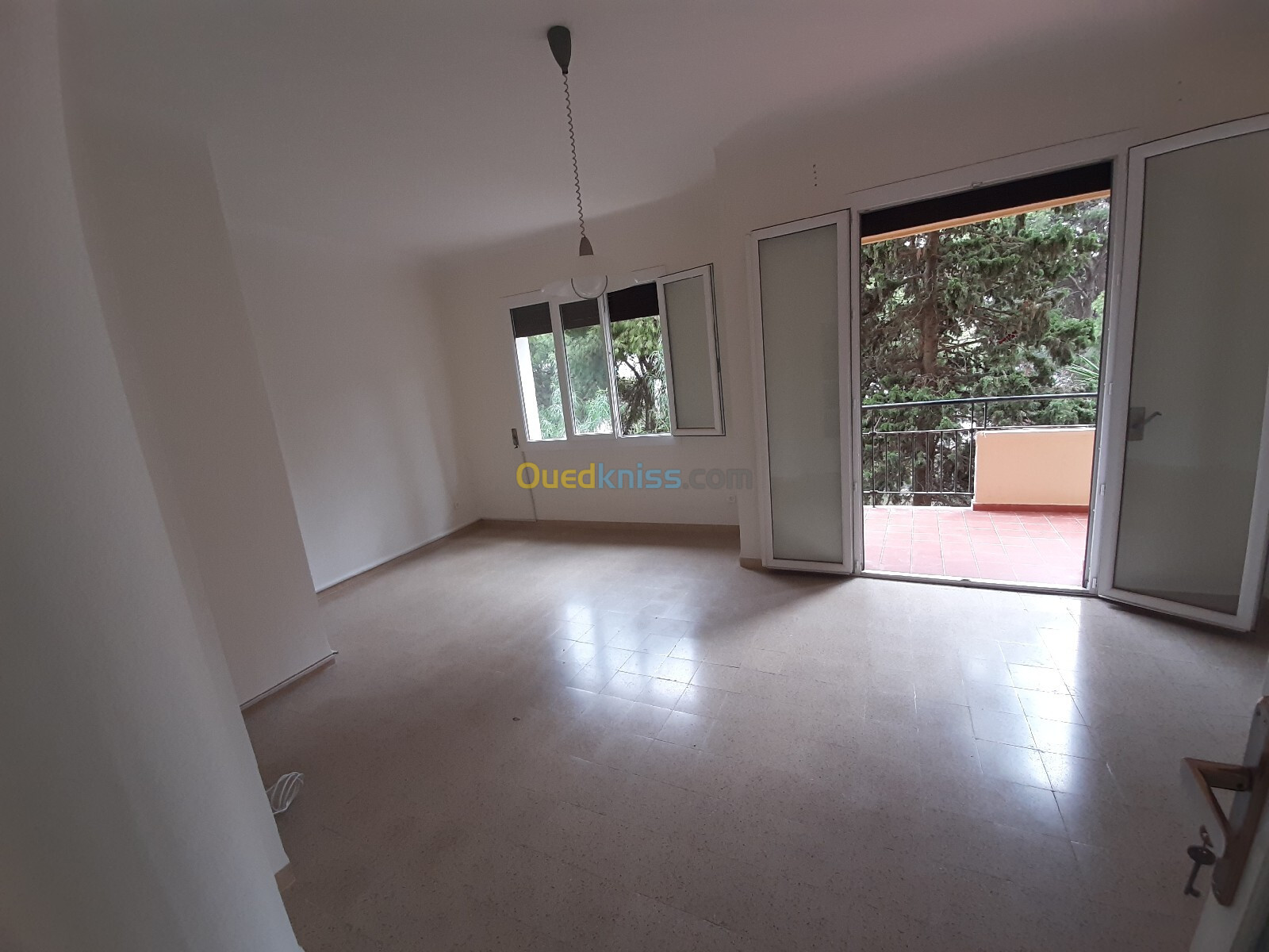 Location Appartement F3 Alger Hydra