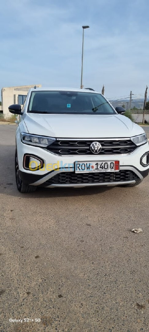 Volkswagen T-Roc 2023 Live plus