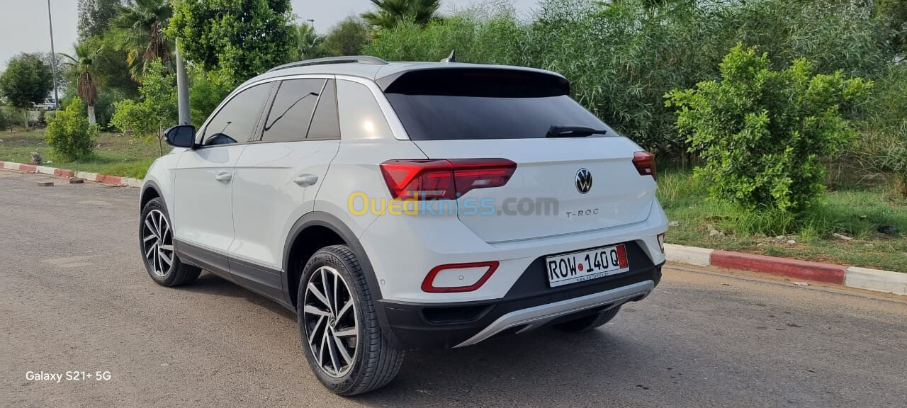 Volkswagen T-Roc 2023 Live plus