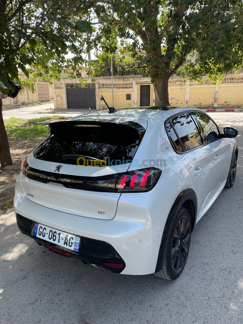 Peugeot 208 2022 GT