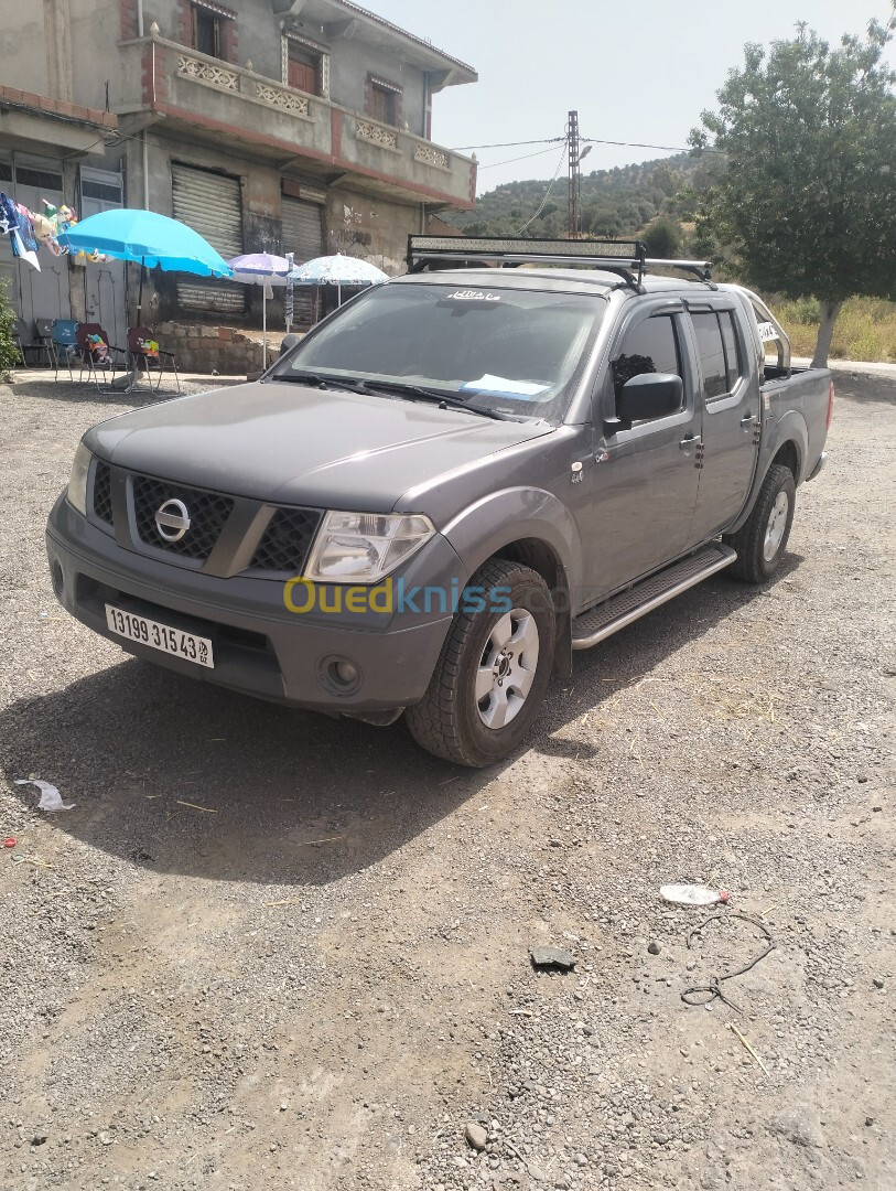 Nissan Navara 2015 Elegance 4x4