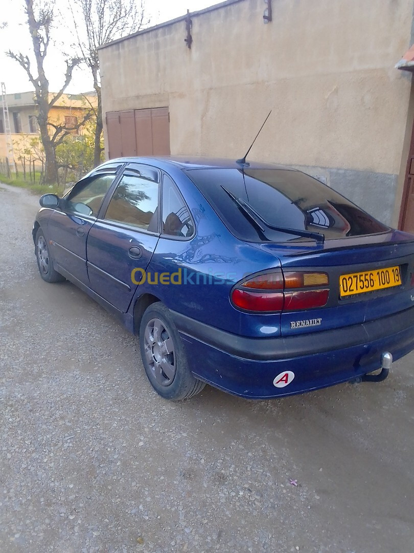 Renault Laguna 1 2000 La toute option