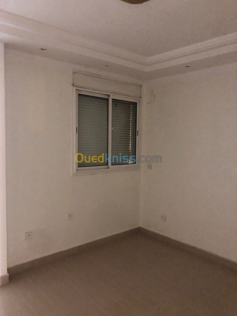 Location Appartement F4 Alger Ben aknoun