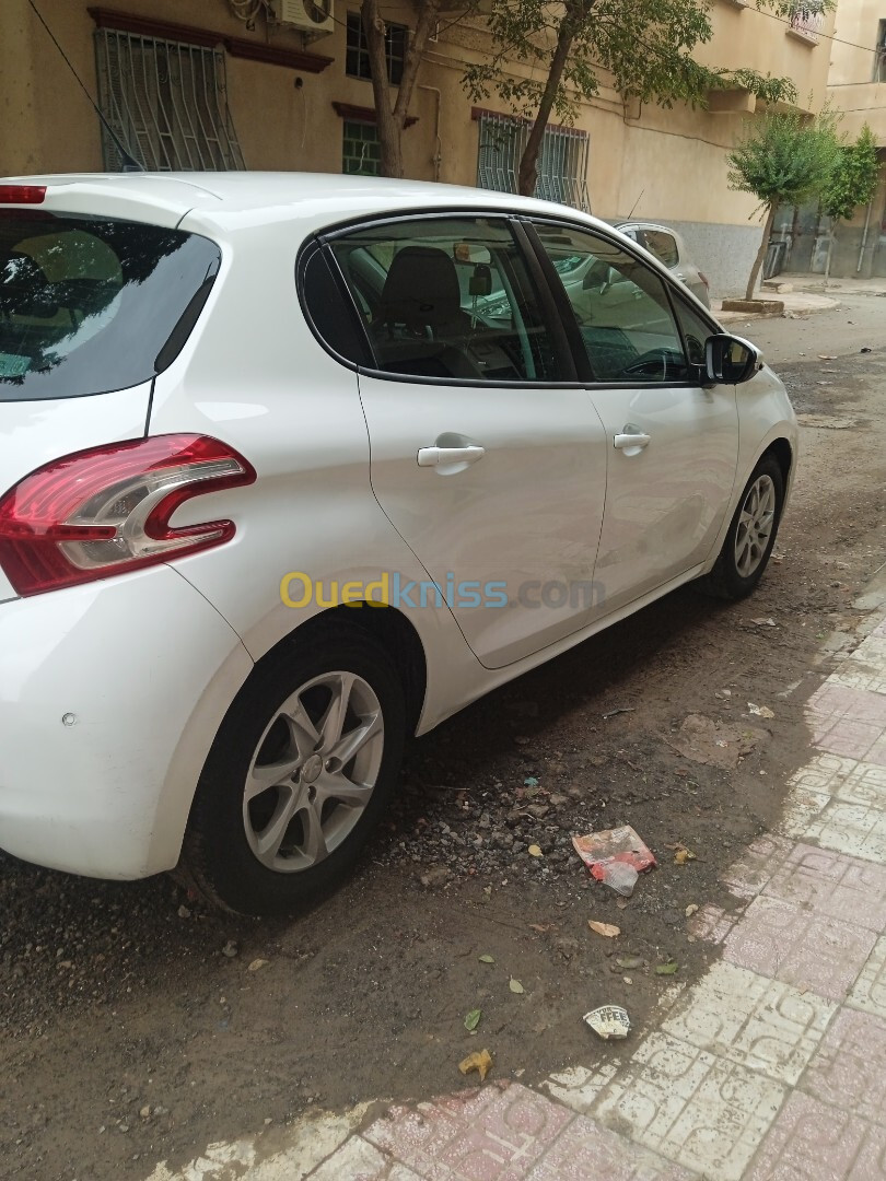 Peugeot 208 2014 Active