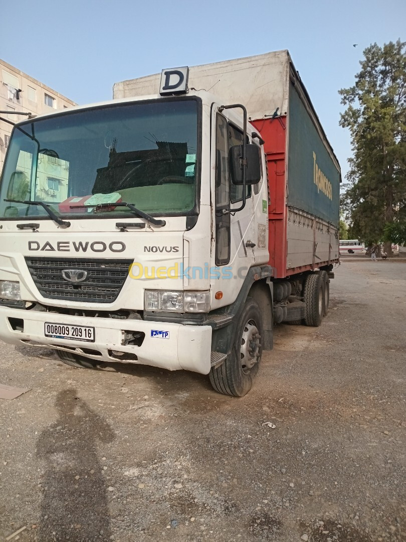 PLATEAU 6x4 Daewoo 2009