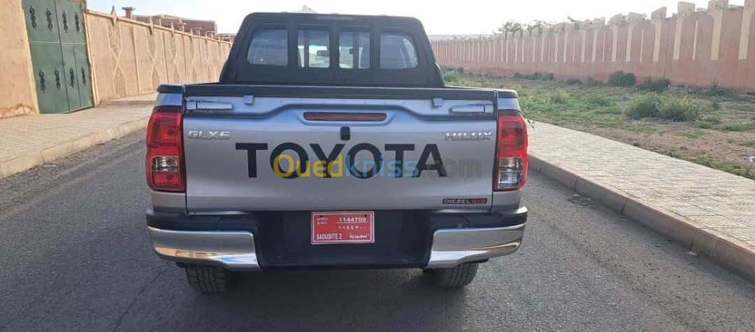 Toyota Hilux 2024 سعودي