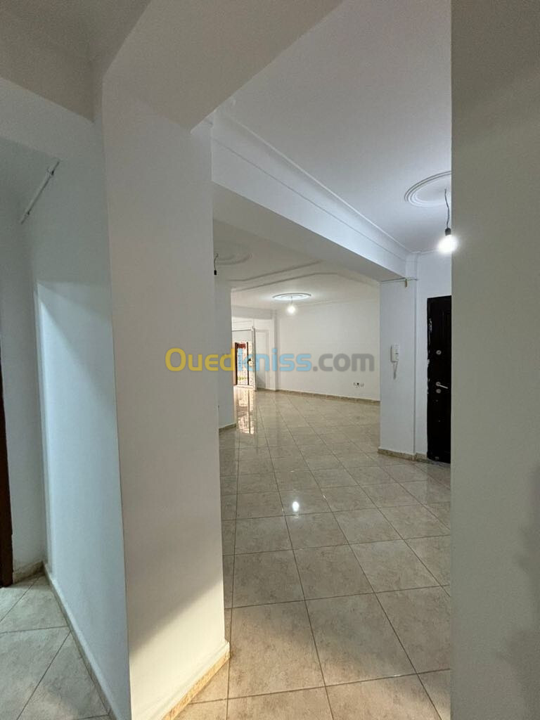 Location Appartement F4 Alger Draria