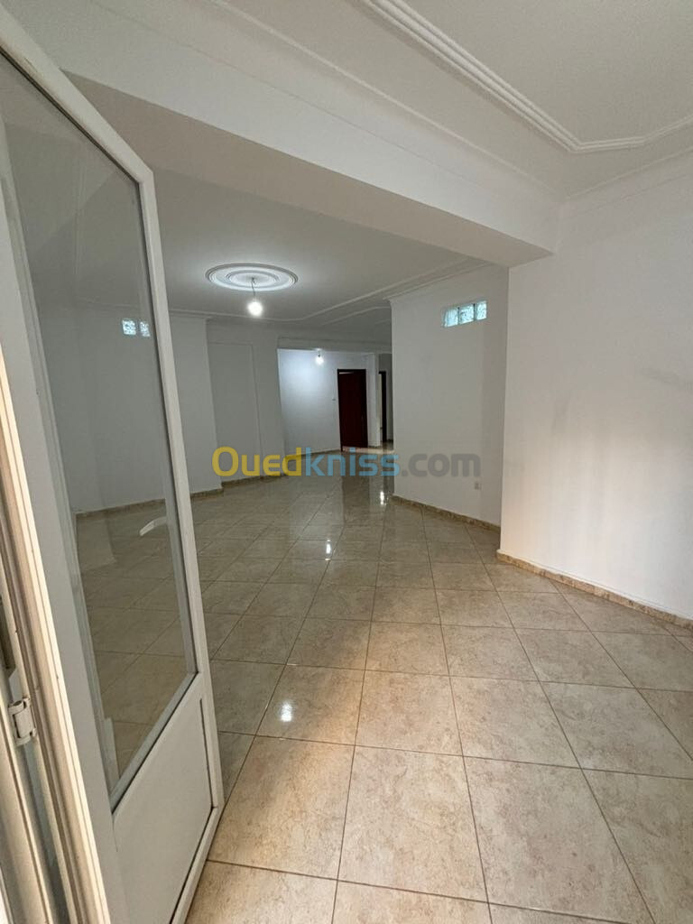 Location Appartement F4 Alger Draria