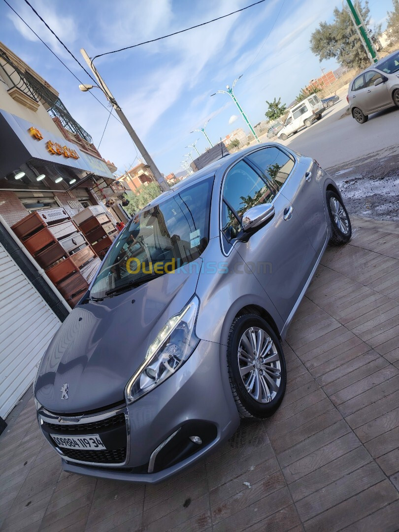 Peugeot 208 2019 Allure