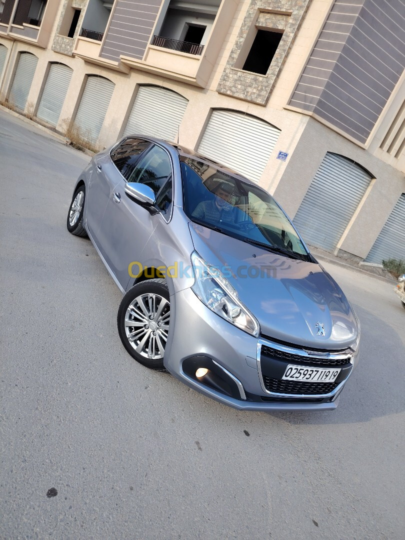 Peugeot 208 2019 Allure