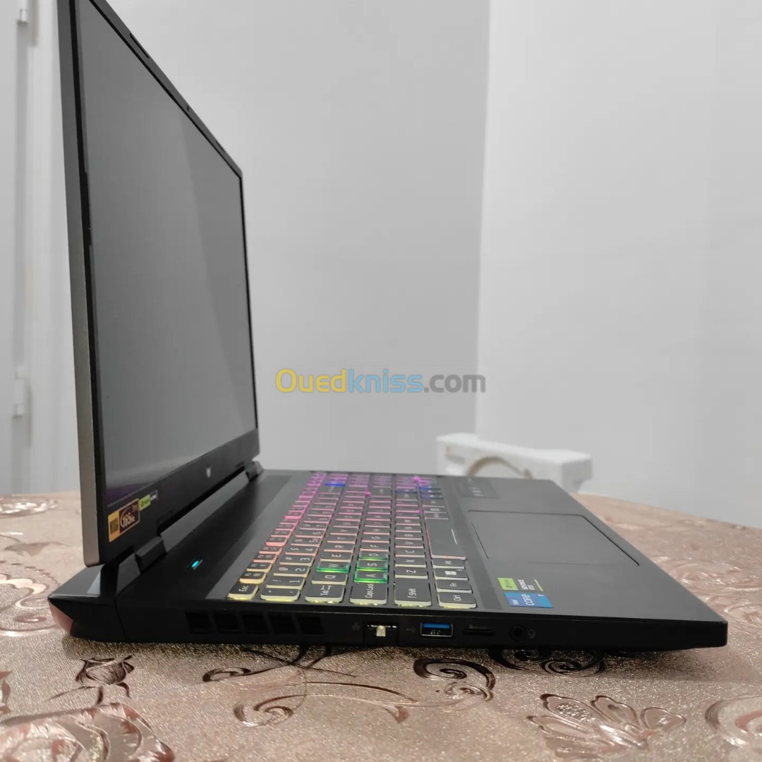 Laptop Gaming Acer Predator Helios Neo 16 RTX 4050 gaming 13th i7 13700HX