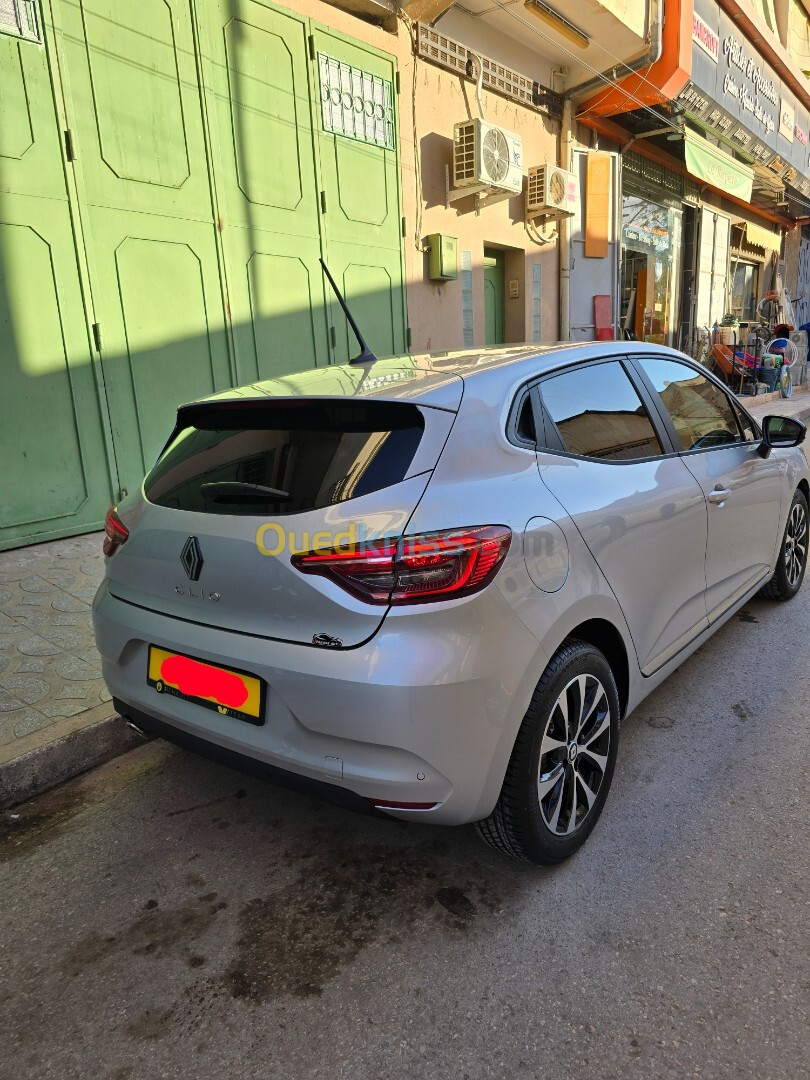 Renault Clio 5 intens 2024 Intens