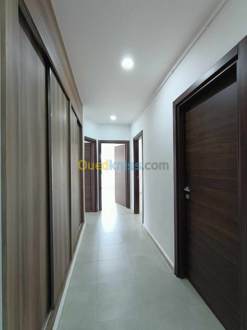 Location Appartement F3 Oran Bir el djir