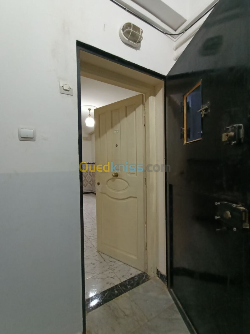 Location Appartement F4 Oran Oran