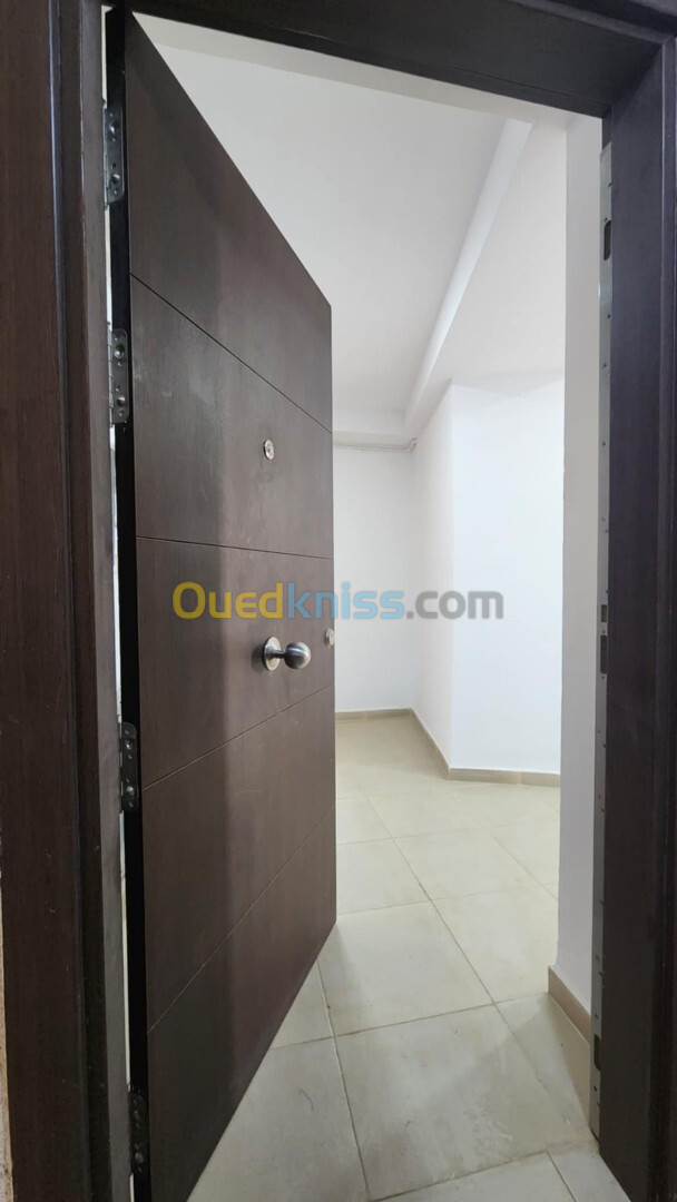 Location Appartement F5 Oran Bir el djir