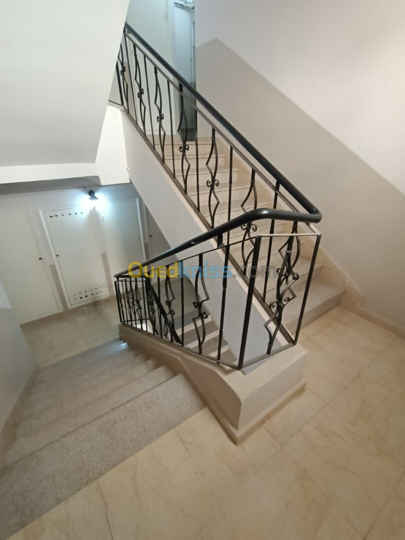 Location Appartement F3 Oran Bir el djir