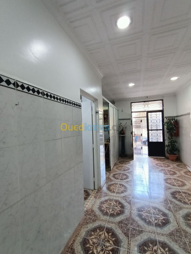 Location Niveau De Villa F6 Oran Oran