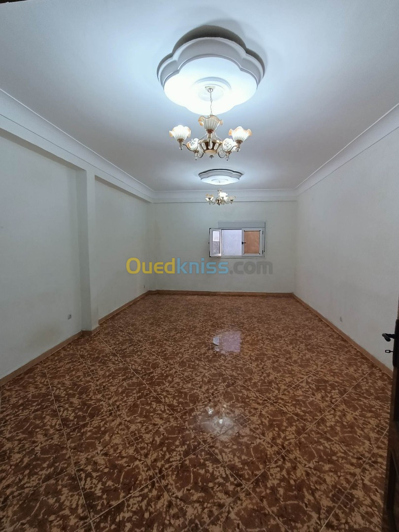 Rent Villa floor F6 Oran Oran