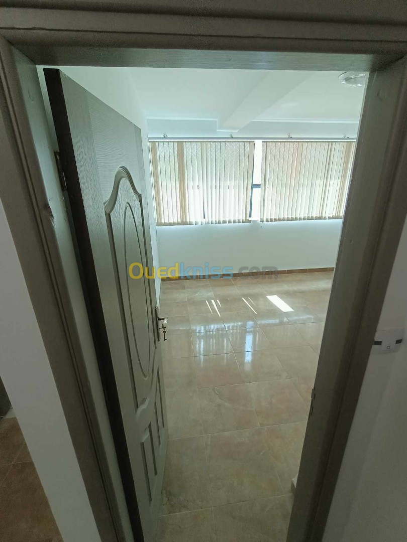 Location Appartement F5 Oran Bir el djir