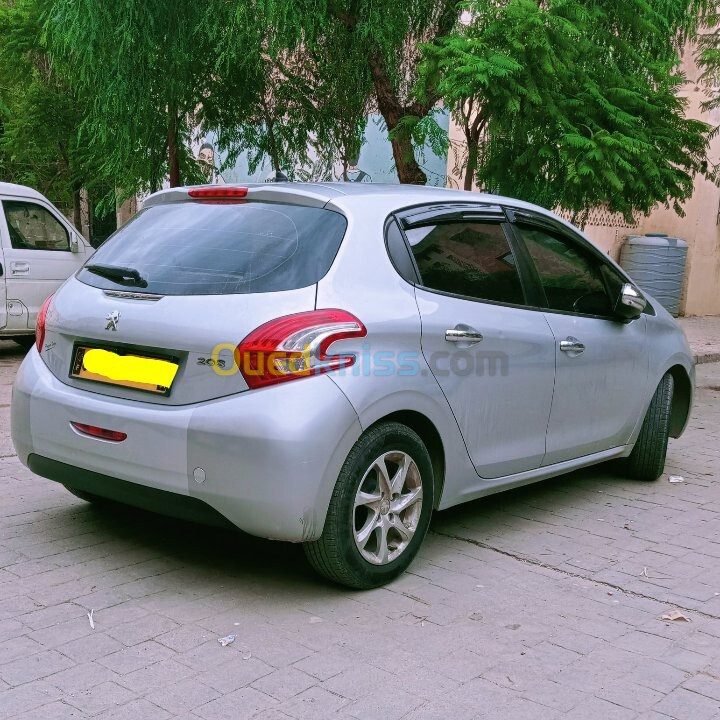 Peugeot 208 2013 Allure