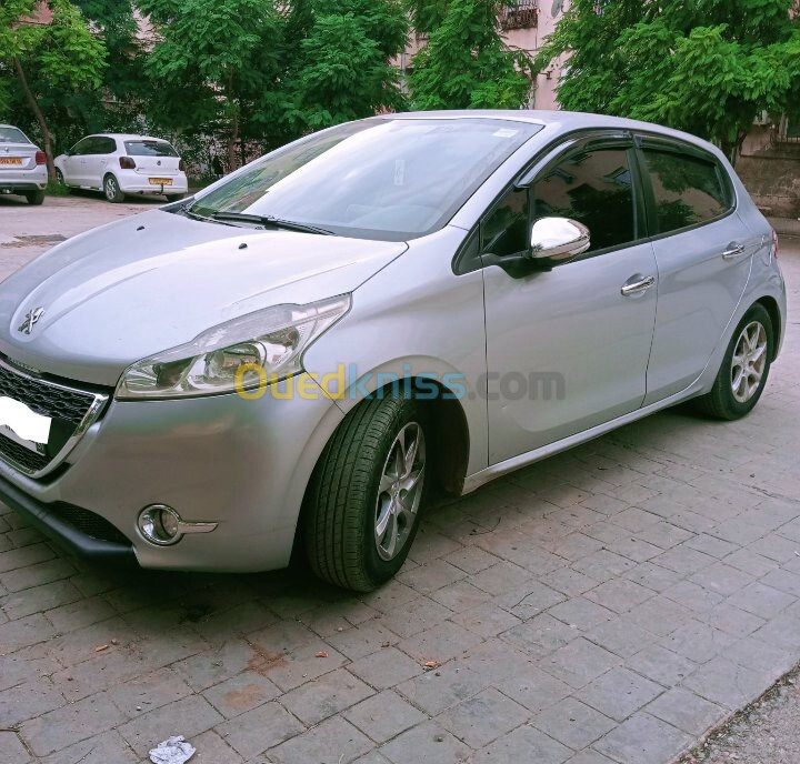 Peugeot 208 2013 Allure