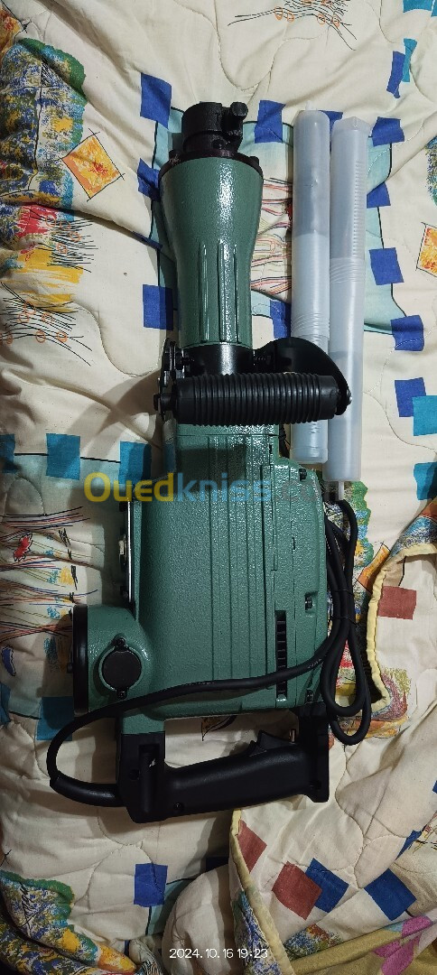 Marteau piqueur Bosch 3000w