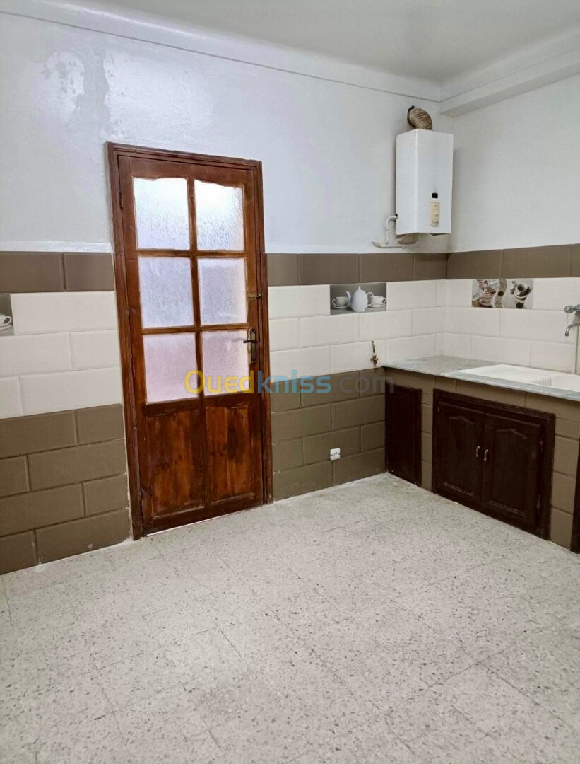 Location Niveau De Villa F5 Alger El biar