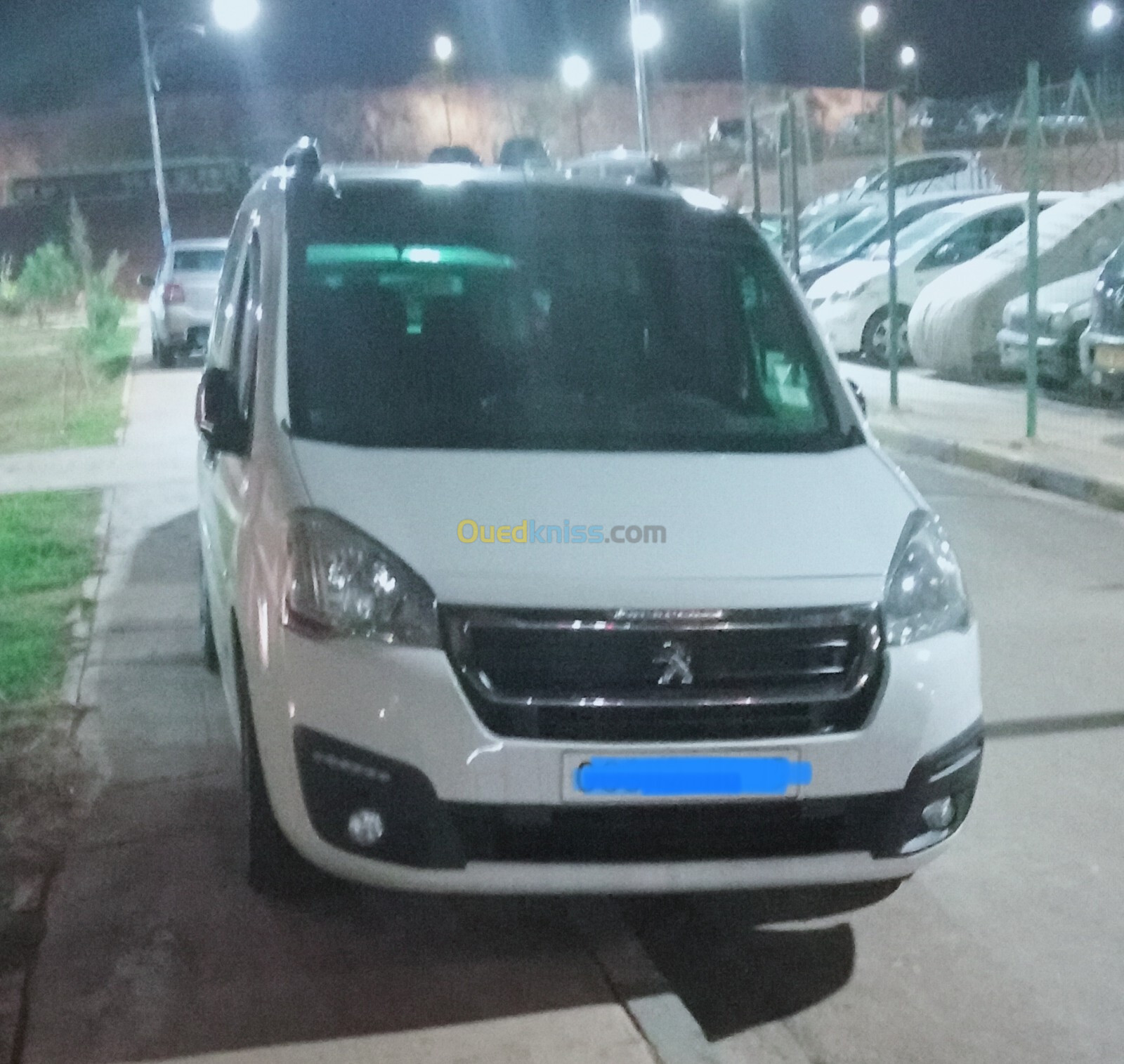 Peugeot Partner 2016 Tepee Allure 