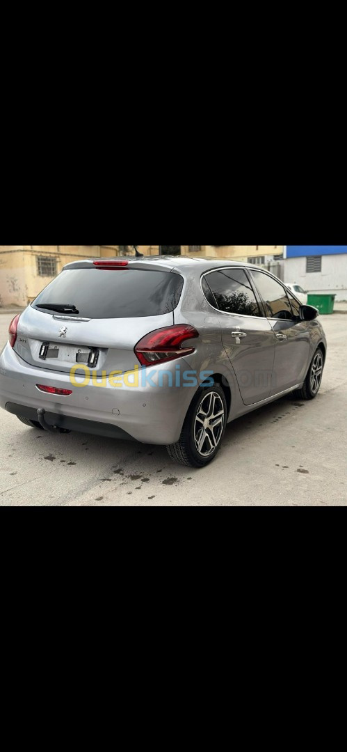 Peugeot 208 2019 Allure Facelift