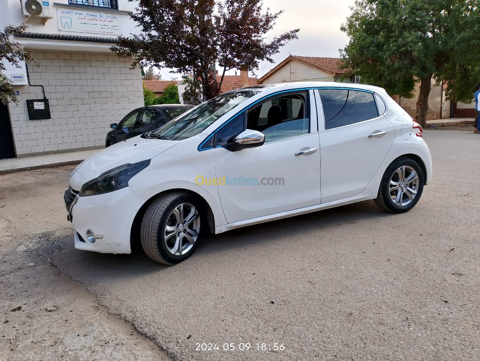 Peugeot 208 2015 Allure