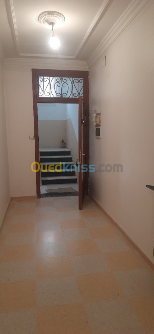 Location Niveau De Villa F4 Alger Birkhadem