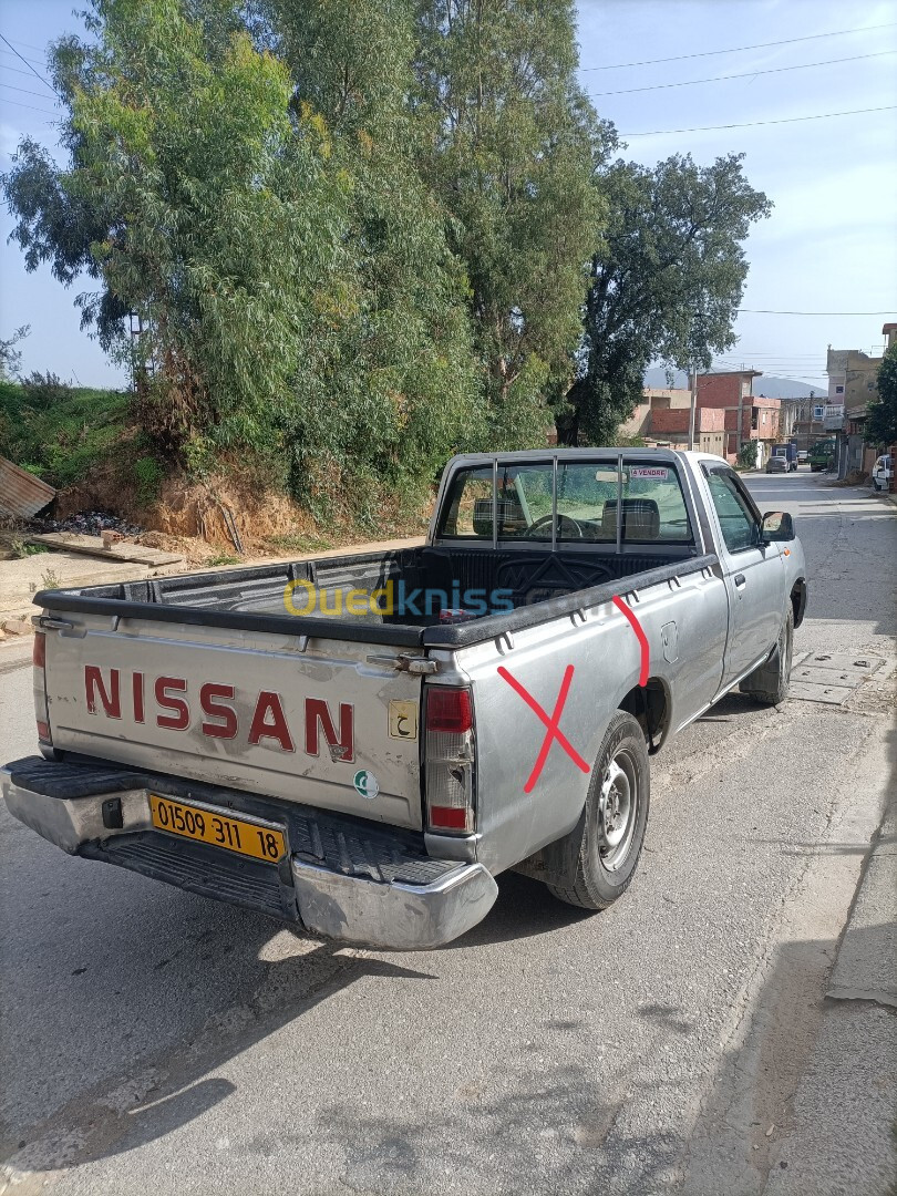 Nissan Pickup 2011 Pickup