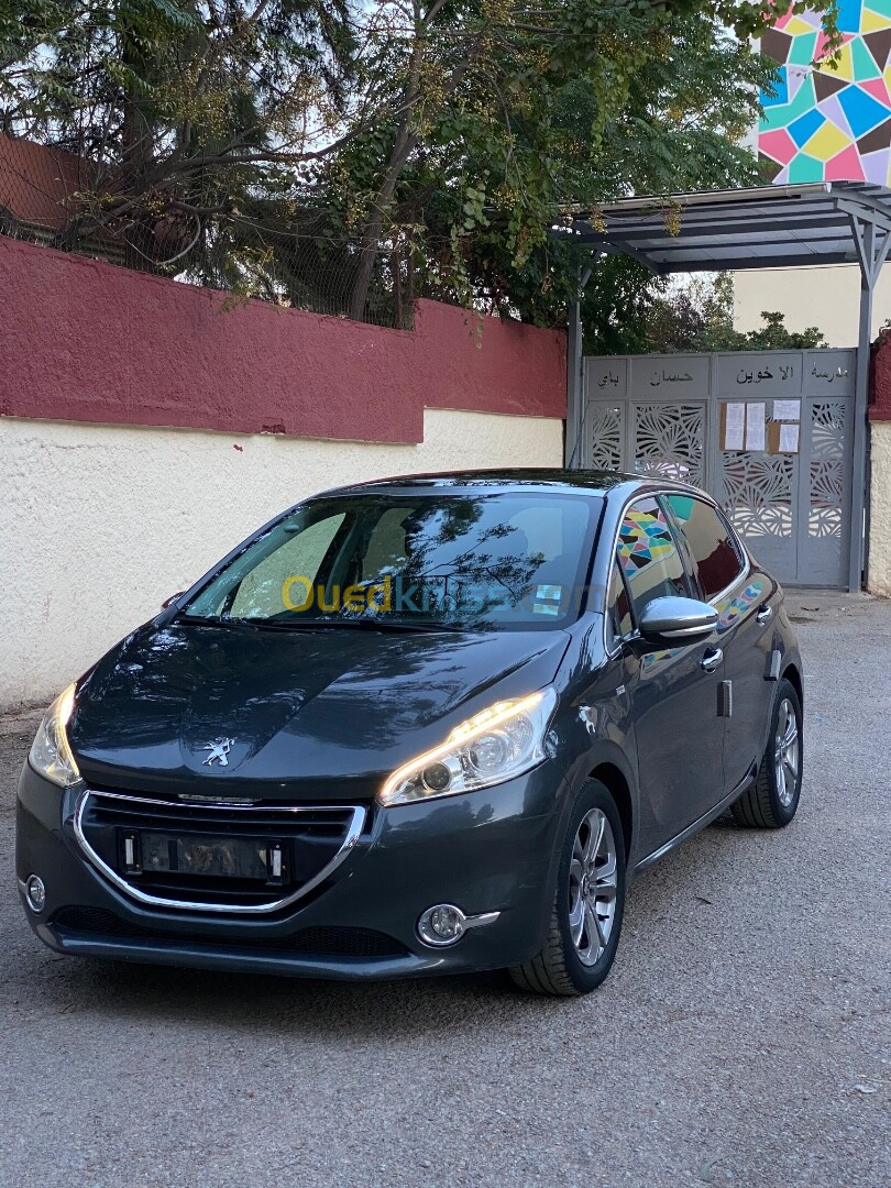 Peugeot 208 2014 Allure