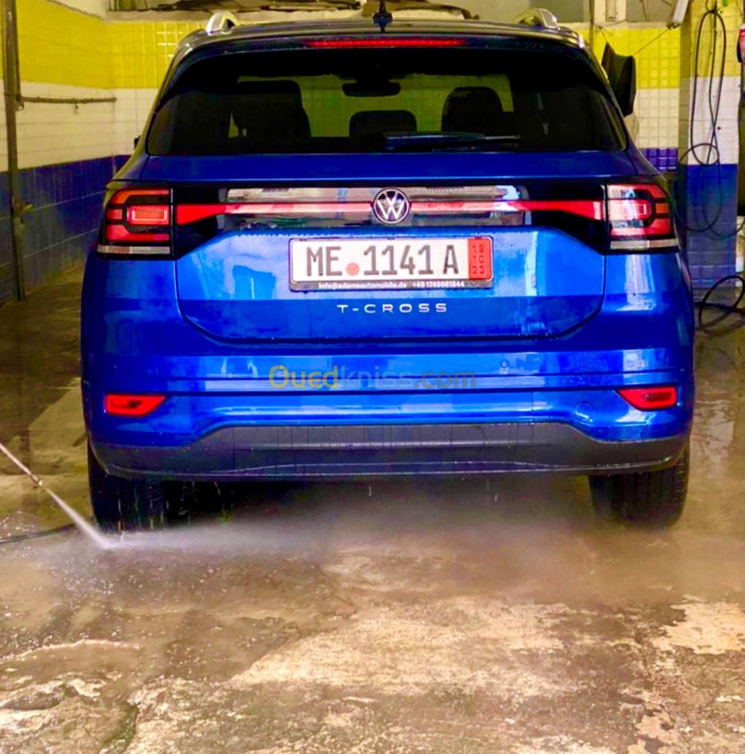 Volkswagen T-Cross 2021 🔴 R-Line 🏁 116Ch boîte 6 Vitesses - Finition R-Line iQ-Drive 2021🧾 Pano/ LED Automatique/ Navi