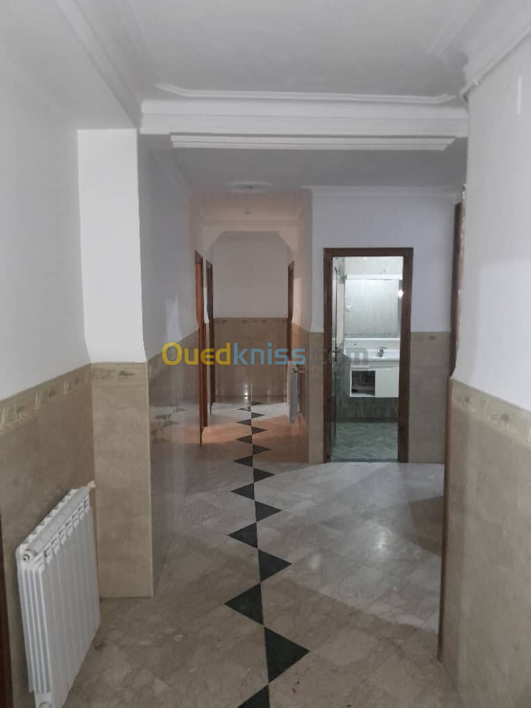 Location Appartement F4 Alger Birkhadem