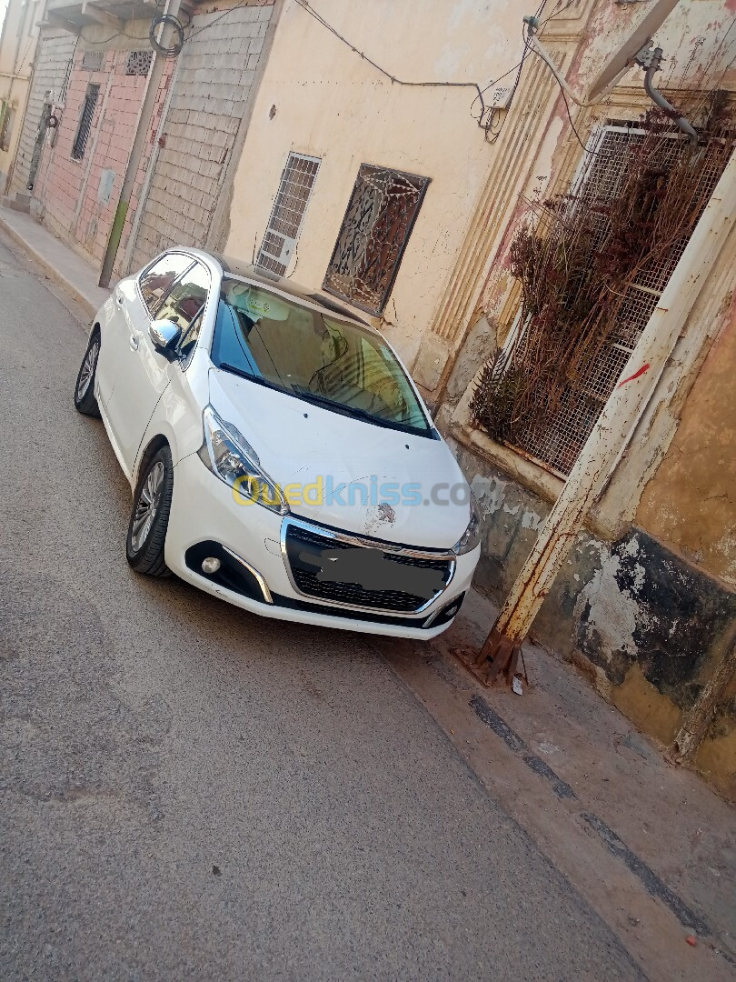 Peugeot 208 2020 Allure