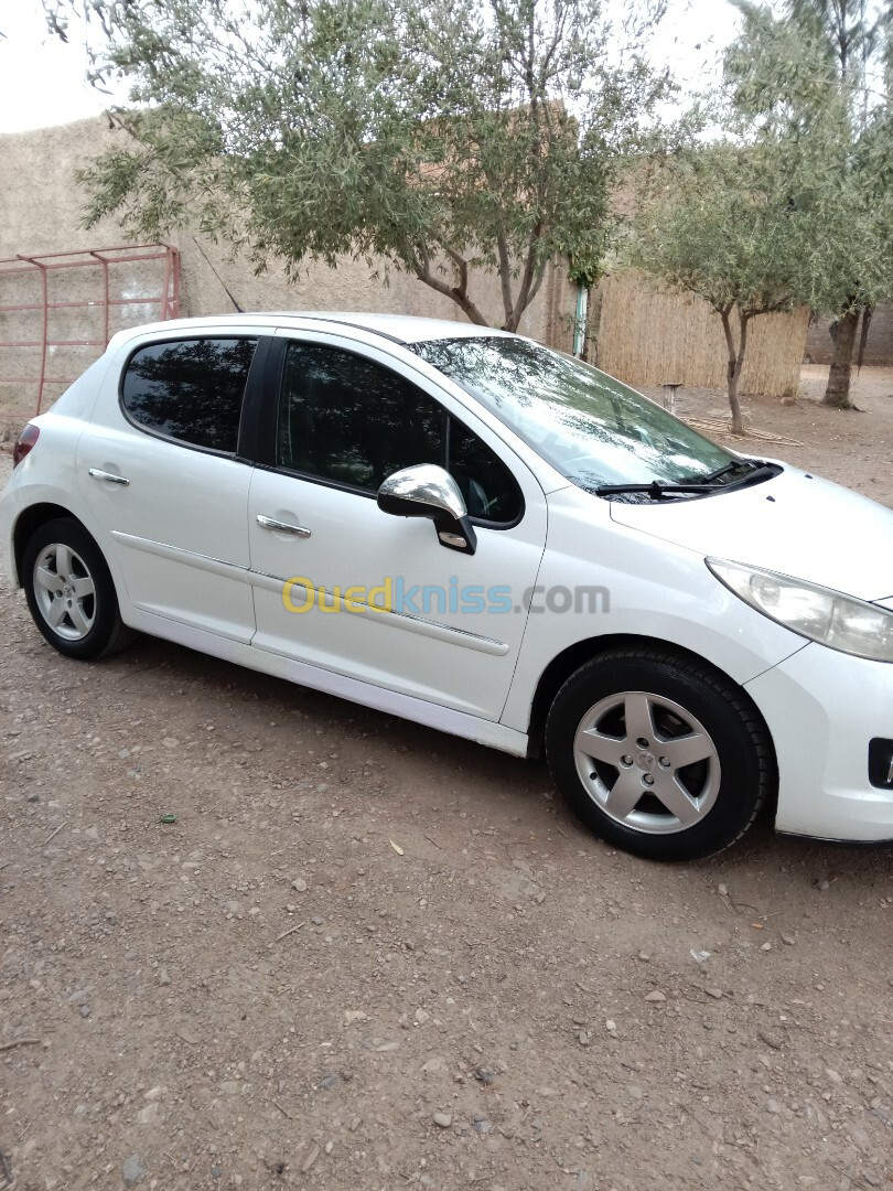 Peugeot 207 2012 