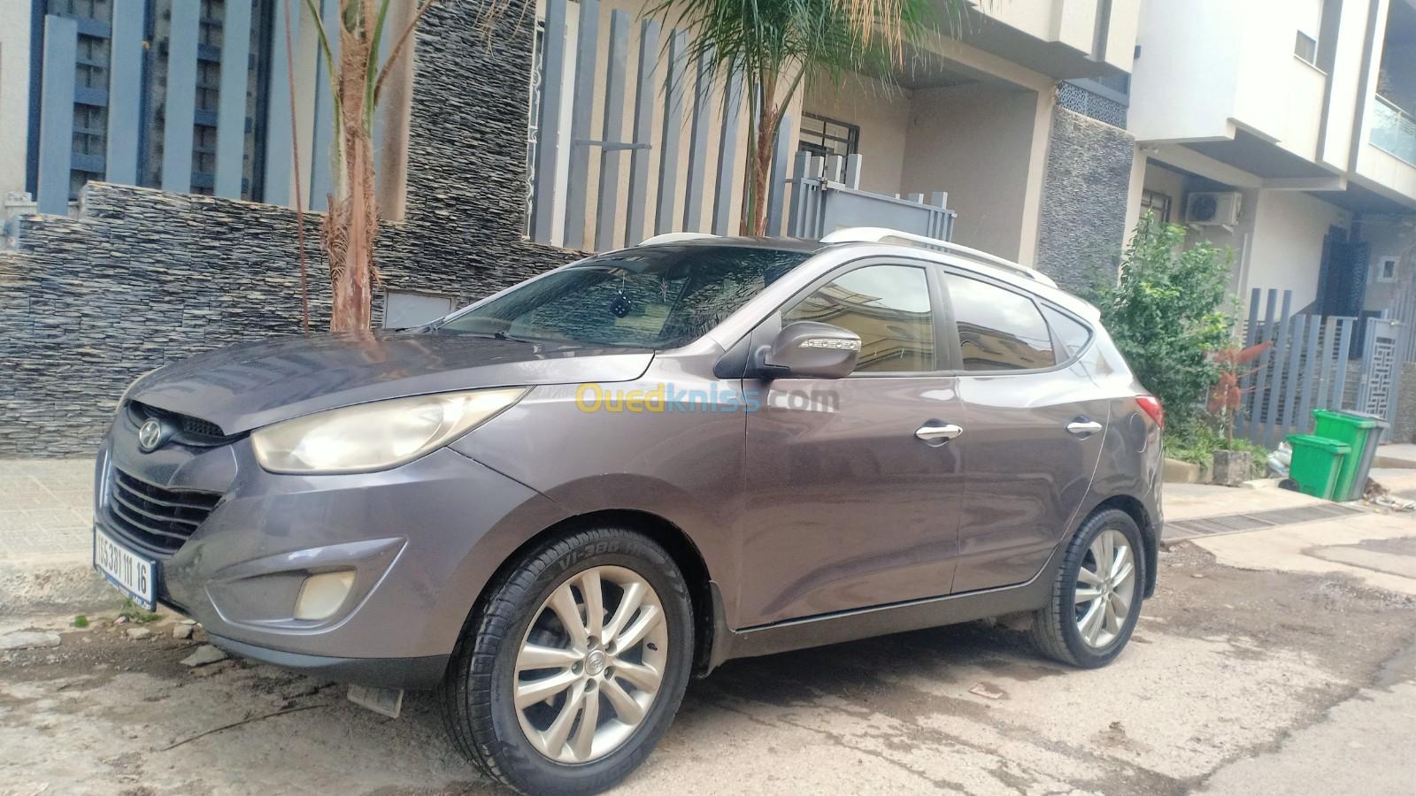 Hyundai Tucson 2011 Style