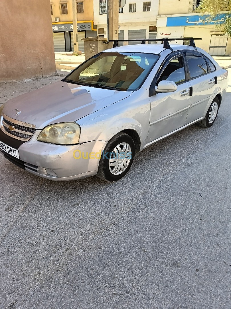 Chevrolet Optra 4 portes 2010 Optra 4 portes