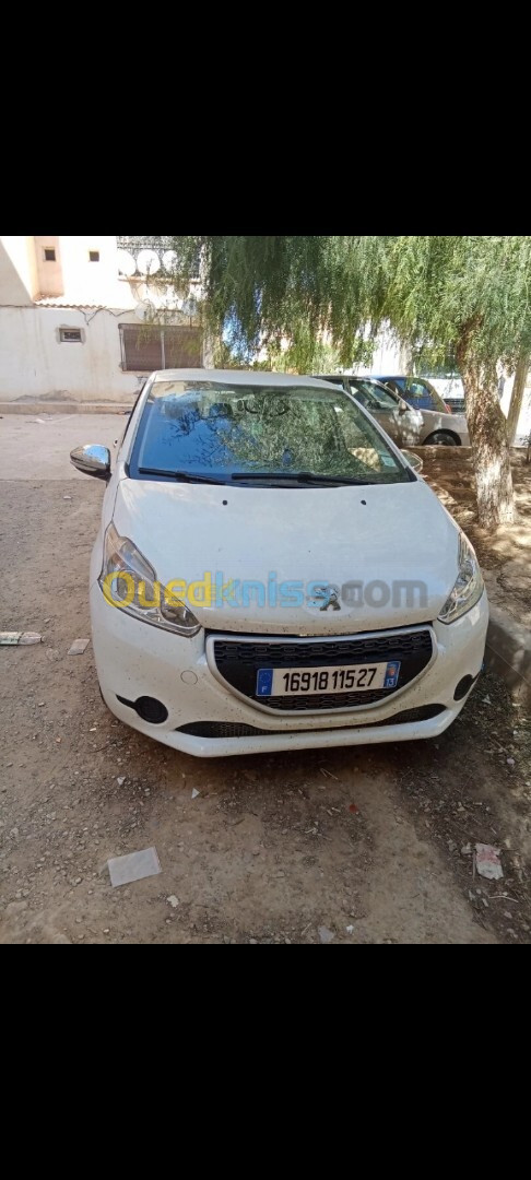 Peugeot 208 2015 Active