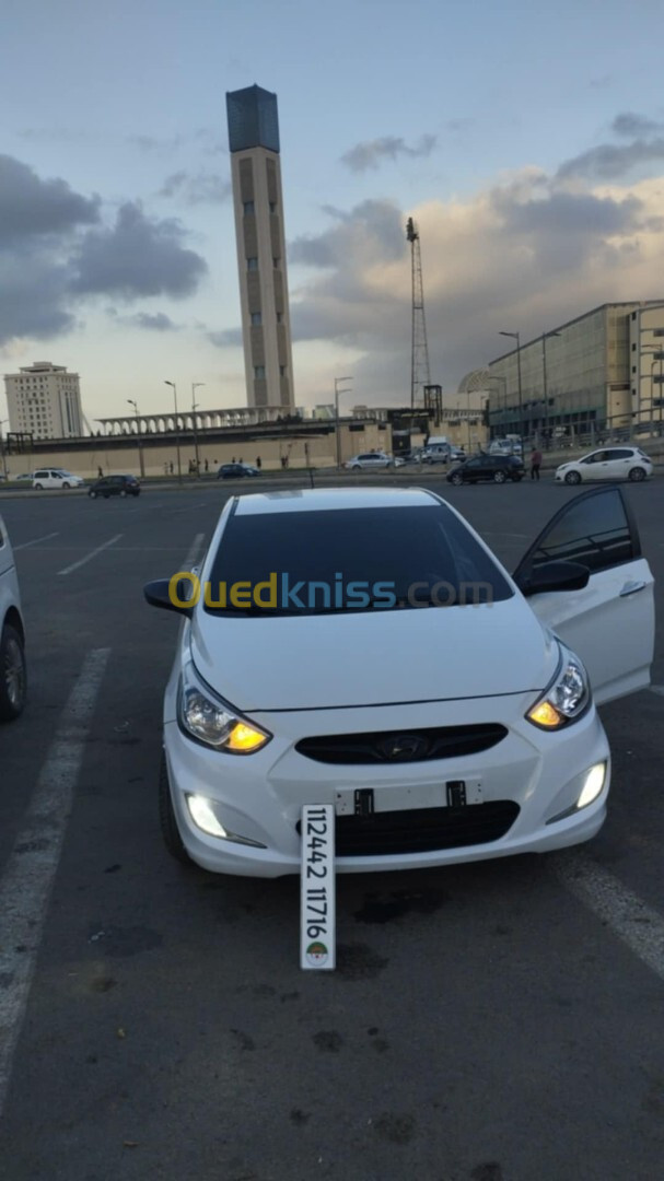 Hyundai Accent RB  5 portes 2017 